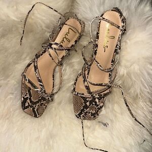 NWOT Lulu’s Snakeskin Strappy heel Sandals 8.5